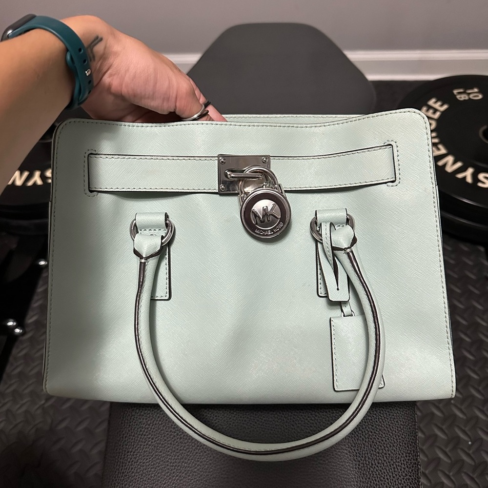 GOOD CONDITION~ Used Michael Kors Purse with shoulder strap